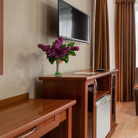 Marta Hotel *