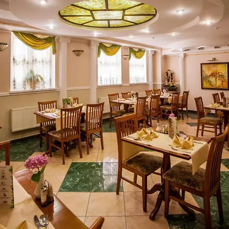Hotel Marta *